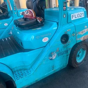 Meet your Posher, Dee